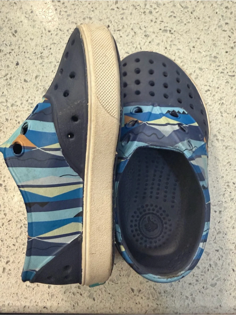 Native Kids Blue & Navy Patterned Slip-On Water Shoes
